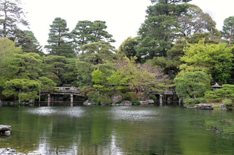 Kyoto Imperial Palace, Nijo Castle, Temples, Geisha - Day2 ~ Batnomad