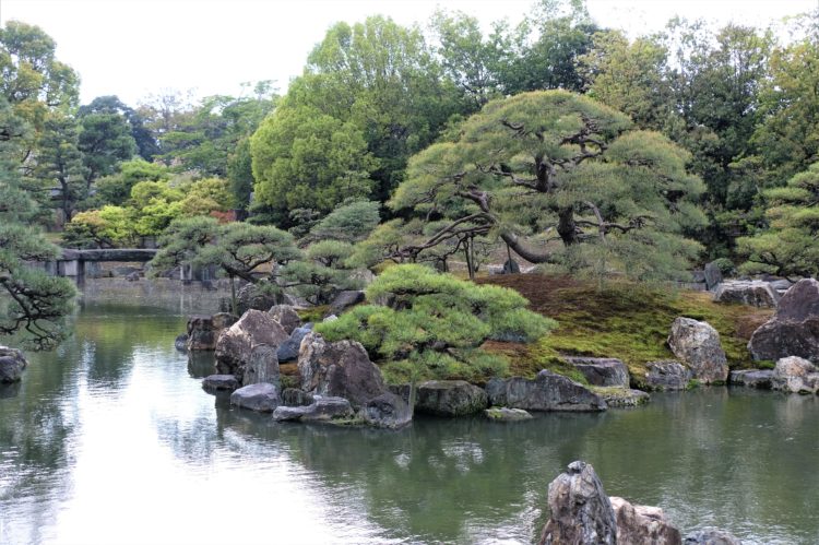 Kyoto Imperial Palace, Nijo Castle, Temples, Geisha - Day2 ~ Batnomad