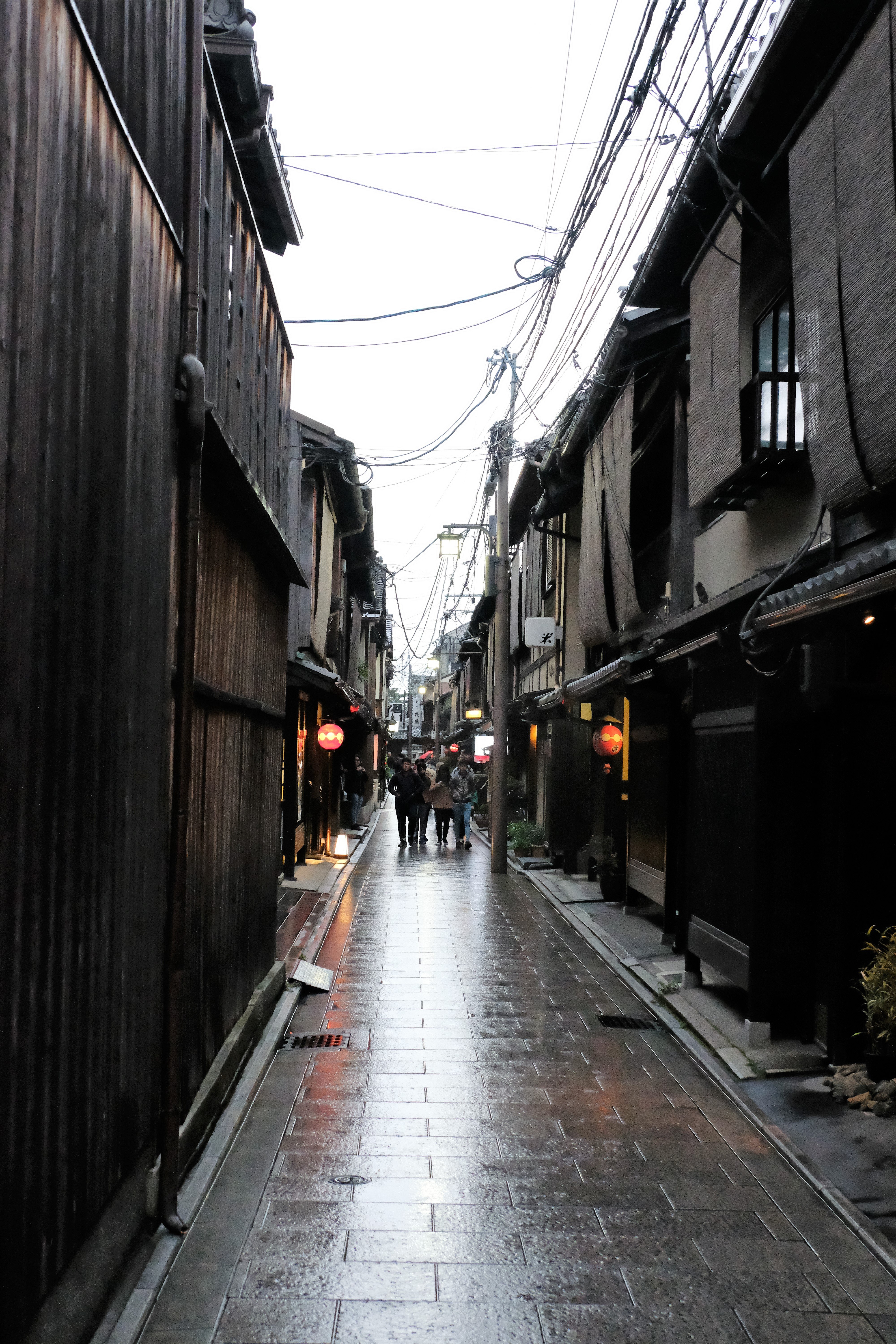 Kyoto, Gion, Geisha anecdotes ~ Batnomad