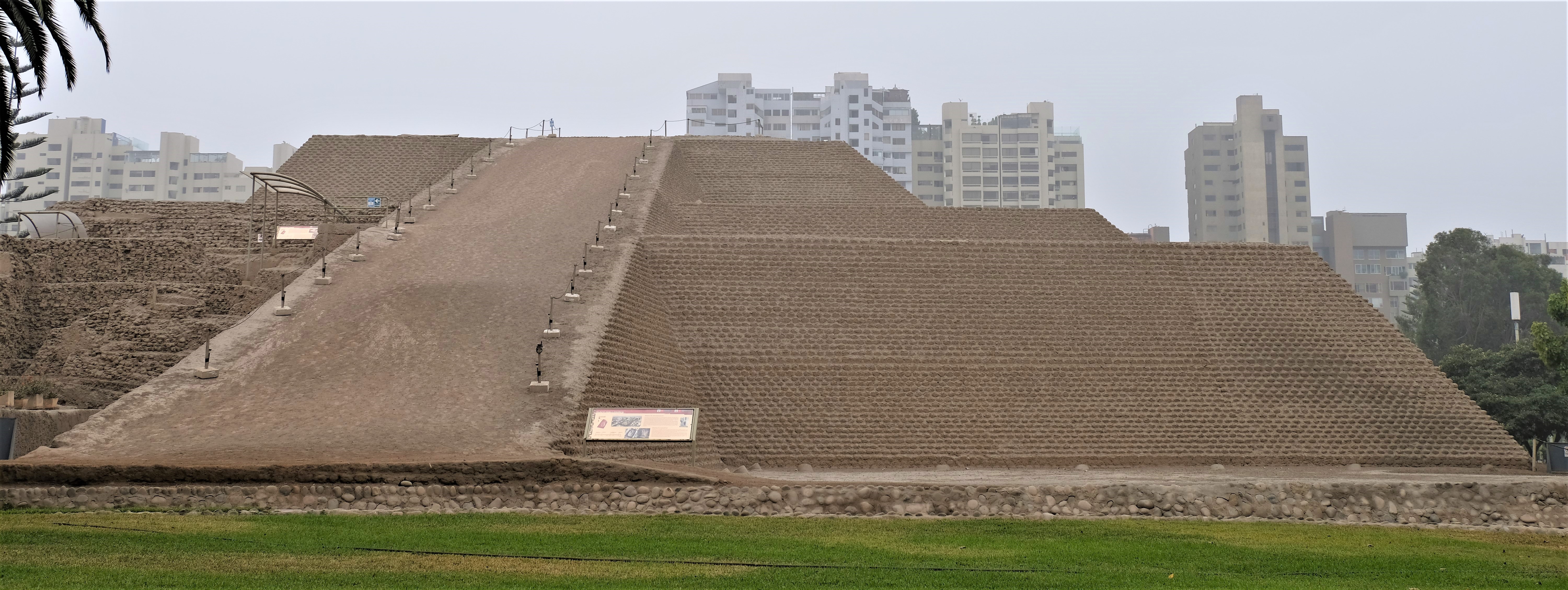 Huaca Huallamarca