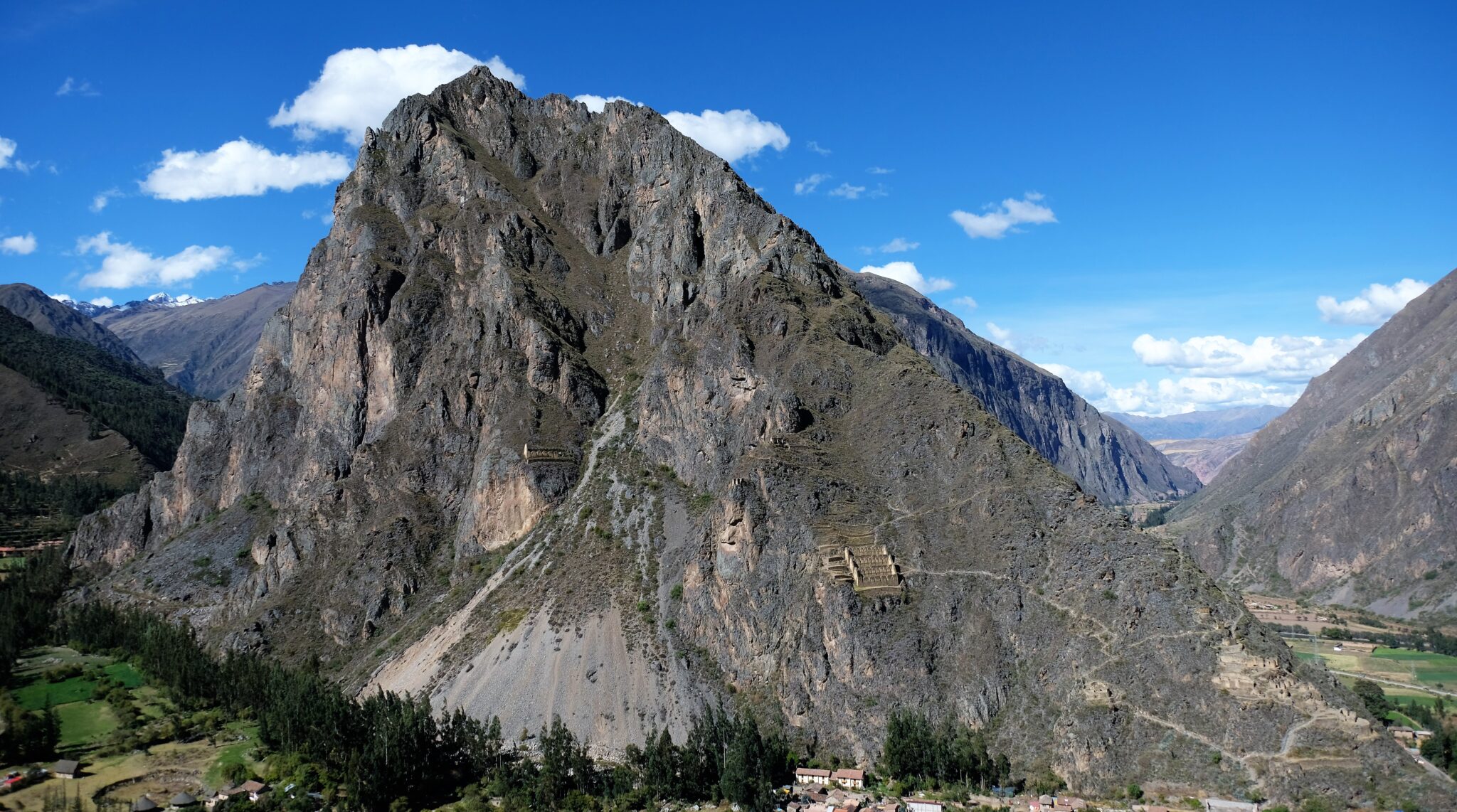 Ollantaytambo, Water Temples and Pachacuti ~ Batnomad