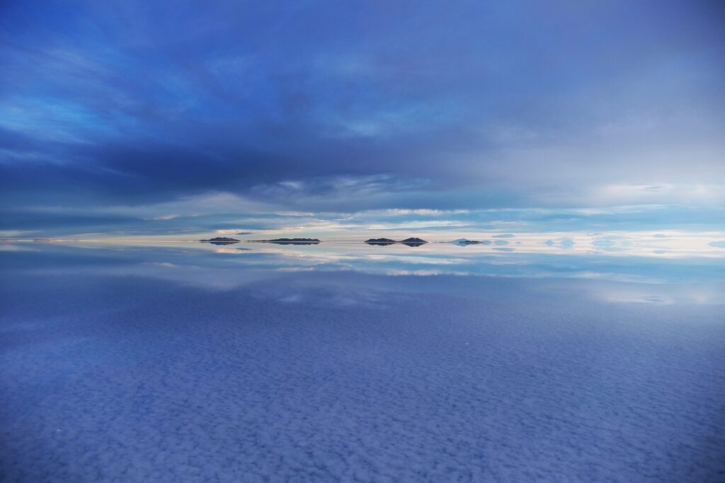 Salar de Uyuni, Uyuni Salt Flat, amazing sunset ~ Batnomad